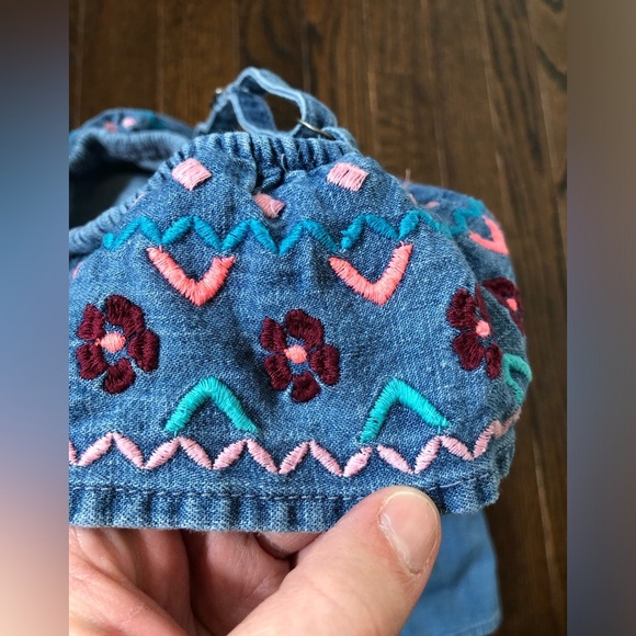 abercrombie kids Girls 5-6Y Denim One Shouldered Romper w/Pockets & Embroidery - Picture 11 of 11